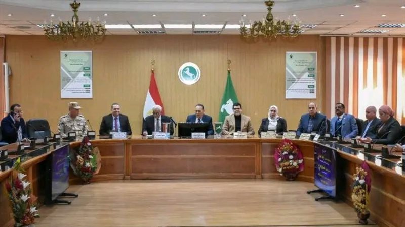 وزير التعليم خلال