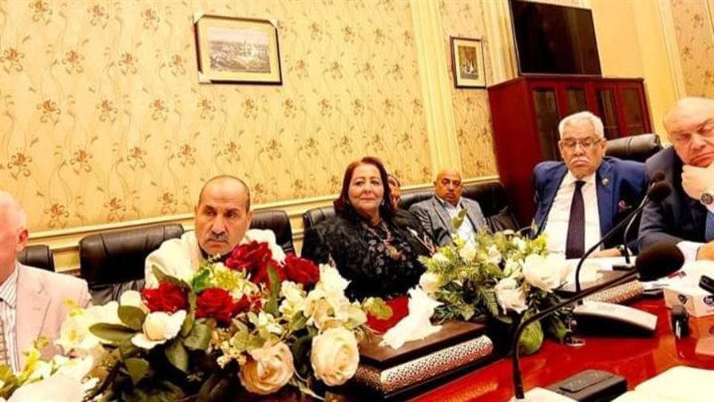 اثناء المناقشة