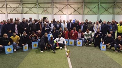 صلاح عبد الكريم رئيس جابكو يسلم كأس الدورة الرمضانية ويفتتح ملعب برأس شقير