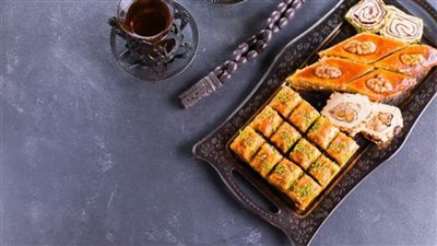 كسر الصيام بحلويات رمضان..إليك أبرز الأضرار