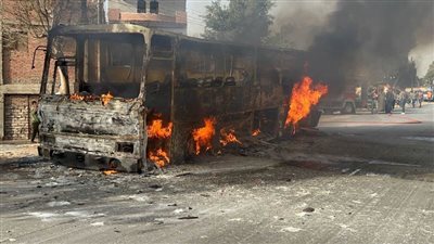 حريق مروع في أتوبيس بطريق بنها المنصورة.. 