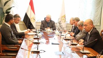 وزير التعليم العالي يبحث سُبل التعاون مع معهد 
