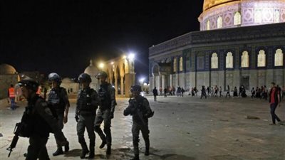  قوات الاحتلال تقتحم المسجد الأقصى وتخلي المعتكفين بالقوة