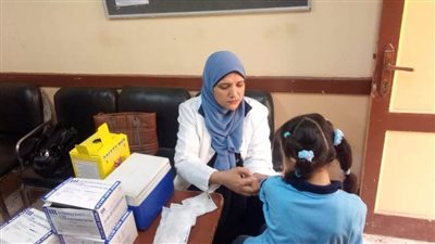 صحة المنيا تطعيم 577 ألف طالب ضد الالتهاب السحائي والتطعيم الثنائي