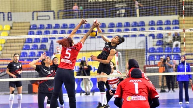 سيدات الطائرة