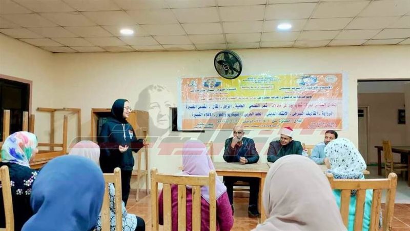 خلال الندوة