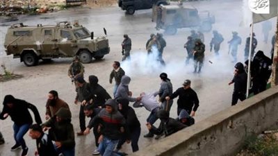  إصابات بالاختناق خلال مواجهات مع الاحتلال في مخيم العروب