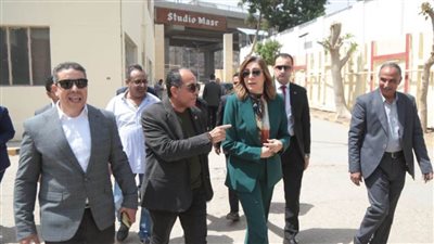وزيرة الثقافة في جولة مفاجئة باستوديو مصر لتفقد بلاتوهات التصوير