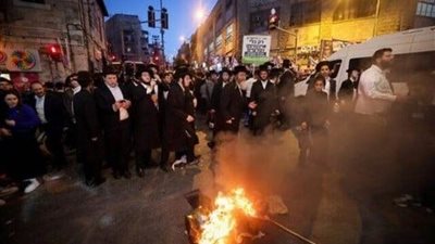 عاجل.. احتجاجات غير مسبوقة في إسرائيل لإقالة 