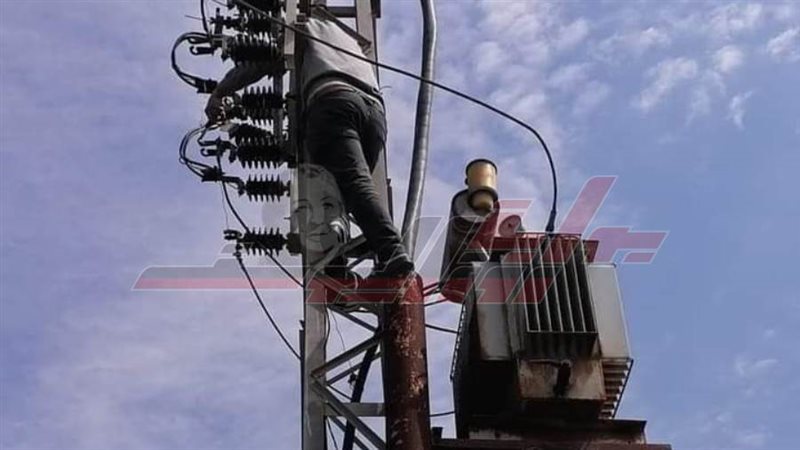 التيار الكهربائي