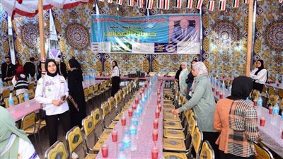 جامعة سوهاج تقيم الخيمة الرمضانية بالمستشفى الجامعي وتقدم ١٥٠٠ وجبة بحفل إفطار جماعي