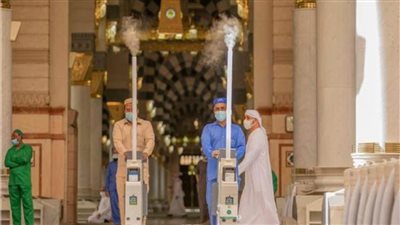 عمليات دورية لتعقيم الهواء داخل المسجد الحرام بالأشعة فوق البنفسجية وتنقيته 9 مرات يوميًا