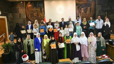 محافظ الغربية يكرم 52 طالبًا من حفظة القرآن الكريم