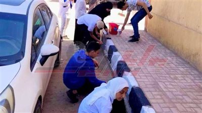 دهان البوابات والبلدورات ضمن البرنامج البيئي التطوعي بمراكز شباب برج البرلس
