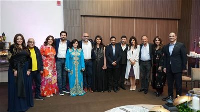 محافظ الإسكندرية يكرم عددًا من العاملين المتميزين بالمراكز التكنولوجية 