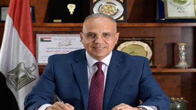 عاجل.. وزير الري: الانتهاء من ٤٩% من قناطر ديروط الجديدة