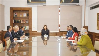 وزيرة الثقافة تلتقي مجلس إدارة اتحاد الناشرين المصريين لبحث سبل التعاون