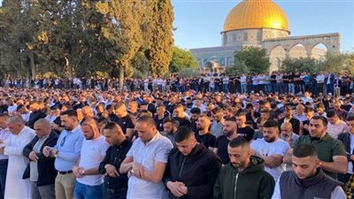 عاجل.. أكثر من 60 ألف مصلٍ يؤدون صلاة عيد الفطر في الأقصى