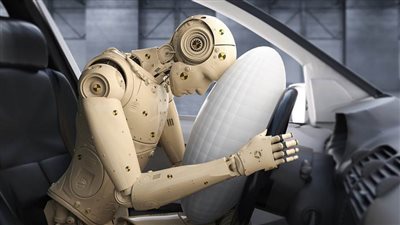 الوسائد الهوائية.. أفضل وسائل الحفاظ على الحياة من حوادث السيارات