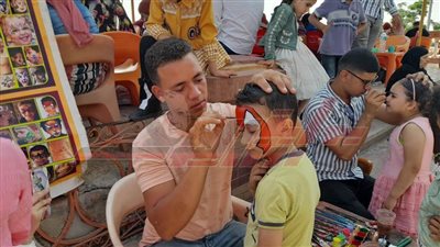 آلاف المواطنين يتوافدون على حديقة الأسرة والطفولة ورحلات نيلية بدسوق
