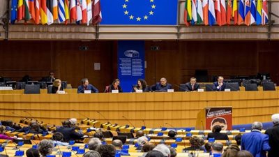  البرلمان الأوروبي يتبنى تدابير واسعة لتعديل سياسات اللجوء