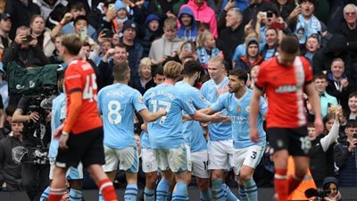 مانشستر سيتي يتغلب على لوتون تاون ويتصدر البريميرليج