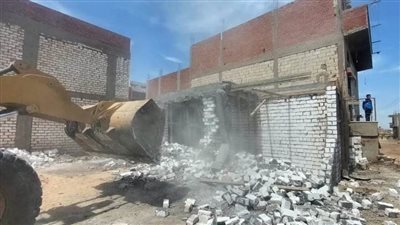 محافظ المنيا.. إزالة 137 حالة بناء مخالف وعشوائي خلال إجازة عيد الفطر المبارك