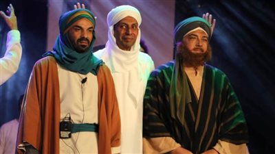 أبطال عرض «الدر المكنون» يجسدون دور صحابة الرسول 