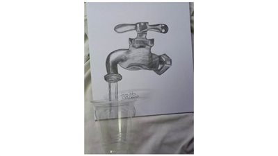 صفاء طه.. رسم بالفم 