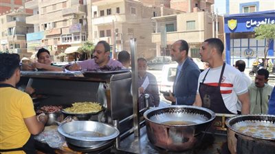 حملة لحماية المستهلك لمتابعة انخفاض أسعار المأكولات بالمطاعم والمخابز السياحية ببني سويف