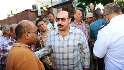 محافظ أسوان يتابع جهود السيطرة على حريق بمعرض فيله للأنشطة التجارية 