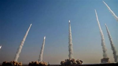 سقوط 15 صاروخًا على الأقل من لبنان على شمال إسرائيل