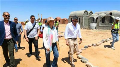 وزيرة البيئة بجولة تفقدية لمتابعة الأعمال الإنشائية لقرية الغرقانة بمحمية نبق