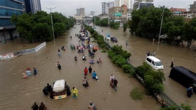 63 قتيلا في باكستان جراء الأمطار والعواصف وصواعق البرق