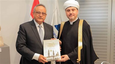 مدير مكتبة الإسكندرية يستقبل وفد مجلس شورى المفتين لروسيا