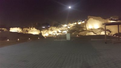 مدير منطقة آثار أسوان: الانتهاء من مشروع إضاءة المسلة الناقصة ليلا