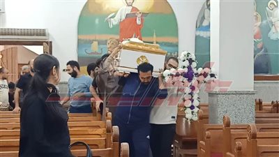 أنقذ فتاة من الانتحار.. تشييع جثمان 