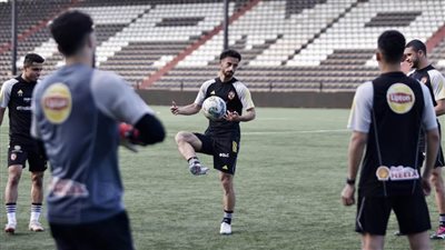 الأهلي يطالب 