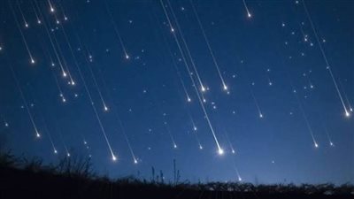 معهد الفلك: ضوء القمر سيحجب رؤية شهب القيثارة الاثنين المقبل