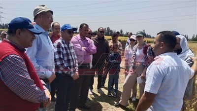 زيارة ميدانية لدراسة تأثير نظم الري الحديثة على إنتاجية المحاصيل الزراعية بكفر الشيخ