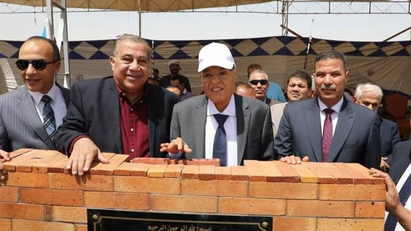 وضع حجر الأساس للموقف