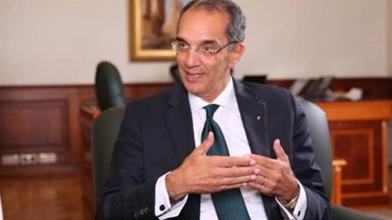 وزير الاتصالات وتكنولوجيا