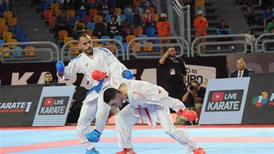 4 مصريين في نهائي 