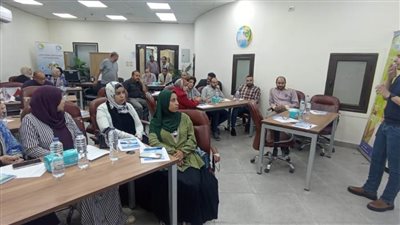 محافظة أسيوط تنظم ورشة عمل حول تنفيذ أنشطة بطاقة تقييم الخدمات بـ