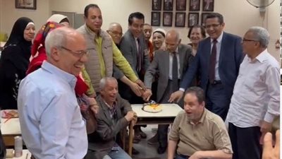 لجنة الرواد تكرم عبدالمجيد بحضور النقيب والسكرتير العام