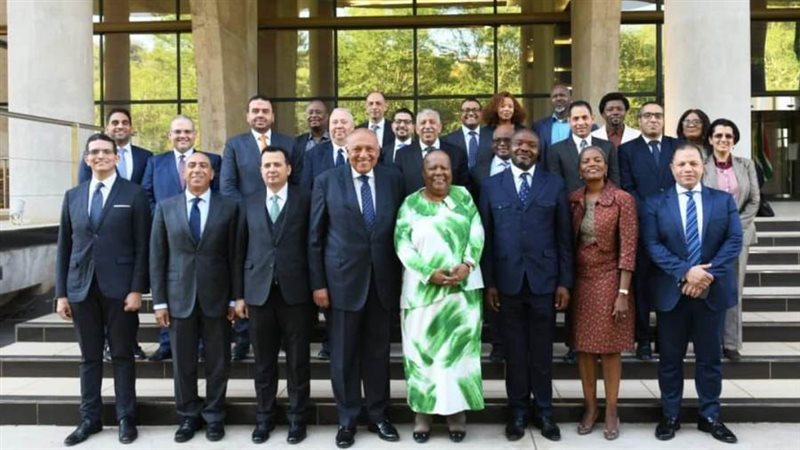 وزير الخارجية خلال