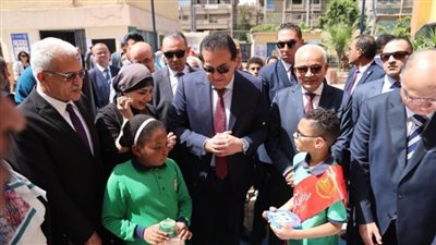 وزيرا الصحة والتعليم يطلقان مبادرة 