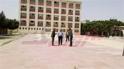 وكيل وزارة التعليم يحيل معلمين للتحقيق بمطروح 