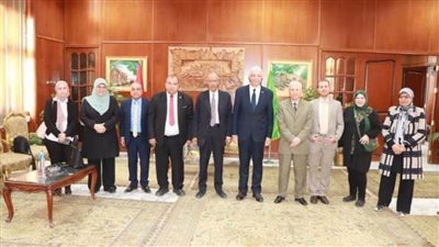 رئيس جامعة المنوفية يستقبل لجنة قطاع الإعلام بالمجلس الأعلى للجامعات