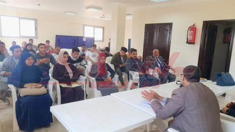 خلال الندوة